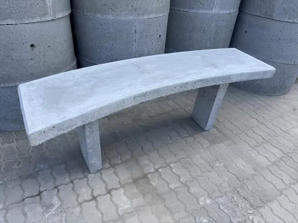 Banco circular 200x45x10 cm - Próprios para montar um circulo adicionando outros bancos um ao lado do outro.